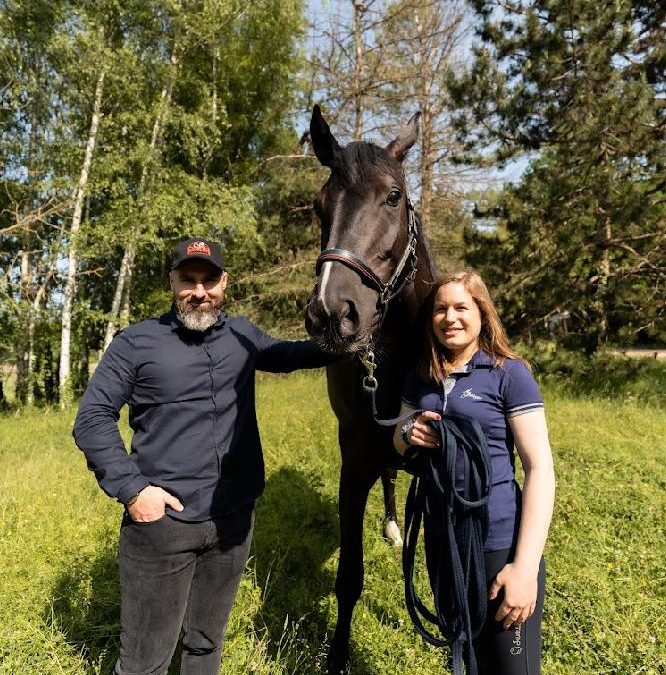 Courtin Hervouet continue à soutenir Lisa Cez, championne de para‑dressage